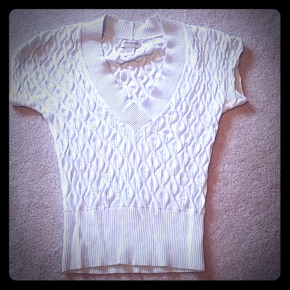 Women's v neck short sleeved shirt